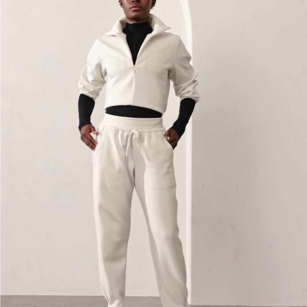 Athleta allure high-rise joggers Brand new still in packages. - Picture 2 of 11